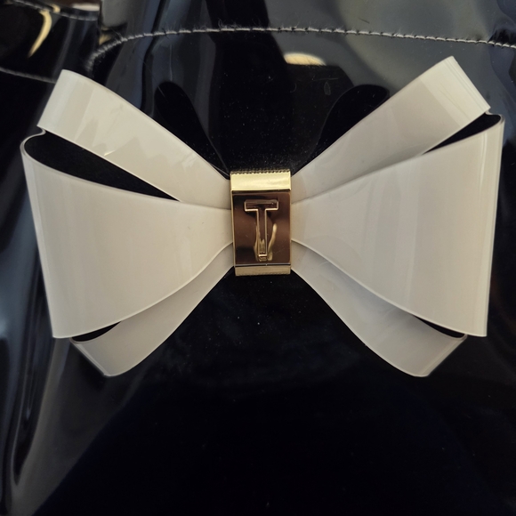 Ted Baker Black Patent Tote with Ivory Bow - Picture 4 of 9